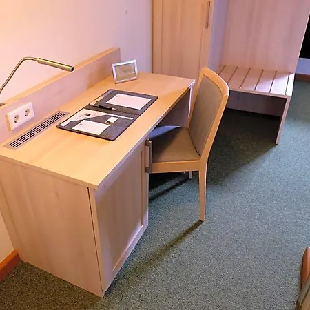 Altes Rathaus Hotel-restaurant-cafe Hotel
