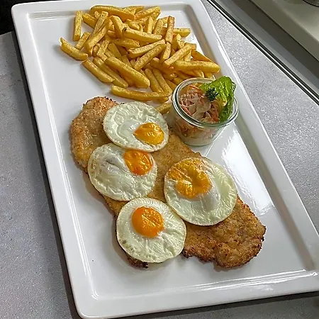 Altes Rathaus Hotel-restaurant-cafe Hotel 3*
