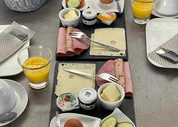 Altes Rathaus Hotel-restaurant-cafe Hotel